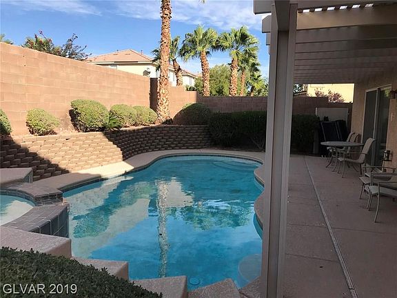 5th image of 10949 Fintry Hills St #0
