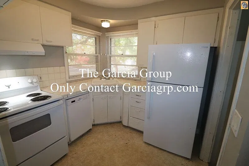 2 bed, 1.0 bath, 832 sqft, $2,495 — Photo 2