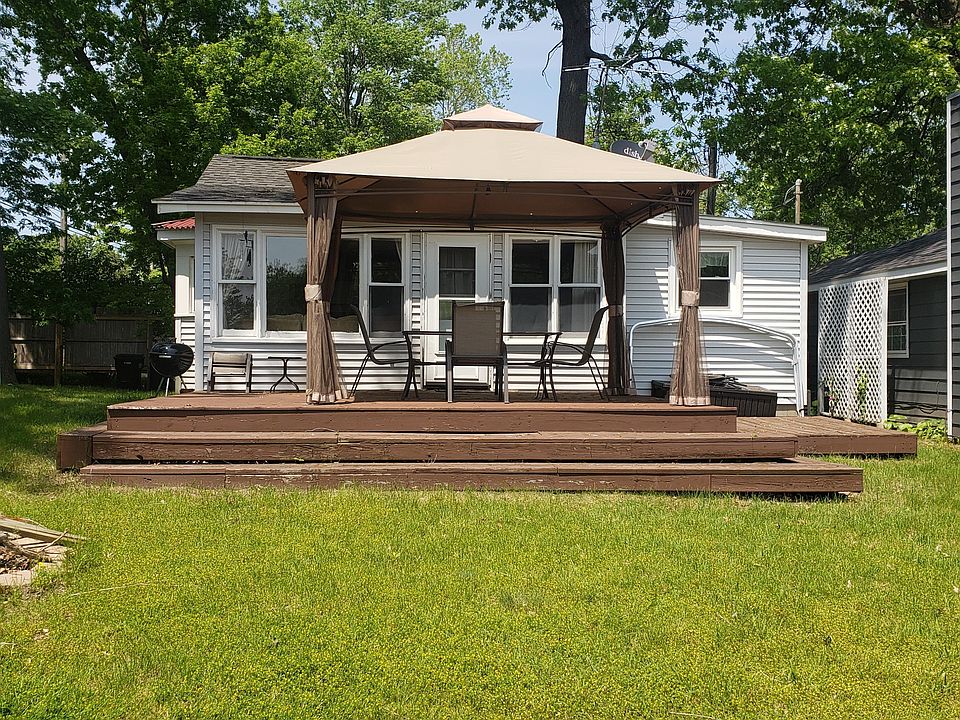 1st image of 34471 Edgewater Dr