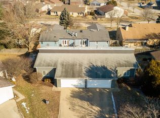 2133 Peach St, Champaign, IL 61820