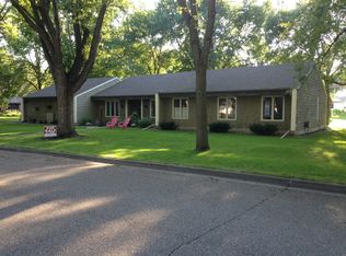 315 Interwood Dr, Glencoe, MN 55336