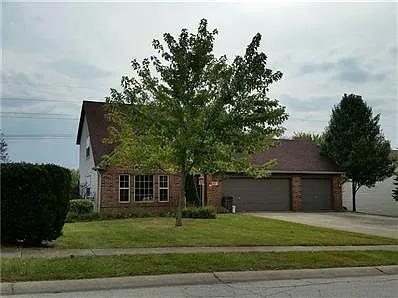 1041 Pin Oak Dr photo 1