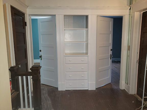 2nd floor hallway