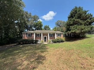 8915 Ripon Cir, Knoxville, TN 37923