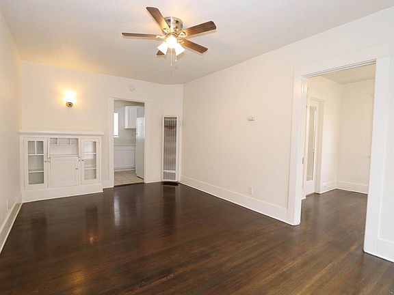 3rd image of 1241 E Florida St