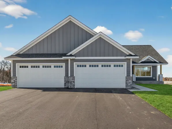 22544 Raven St NW, Oak Grove, MN 55005