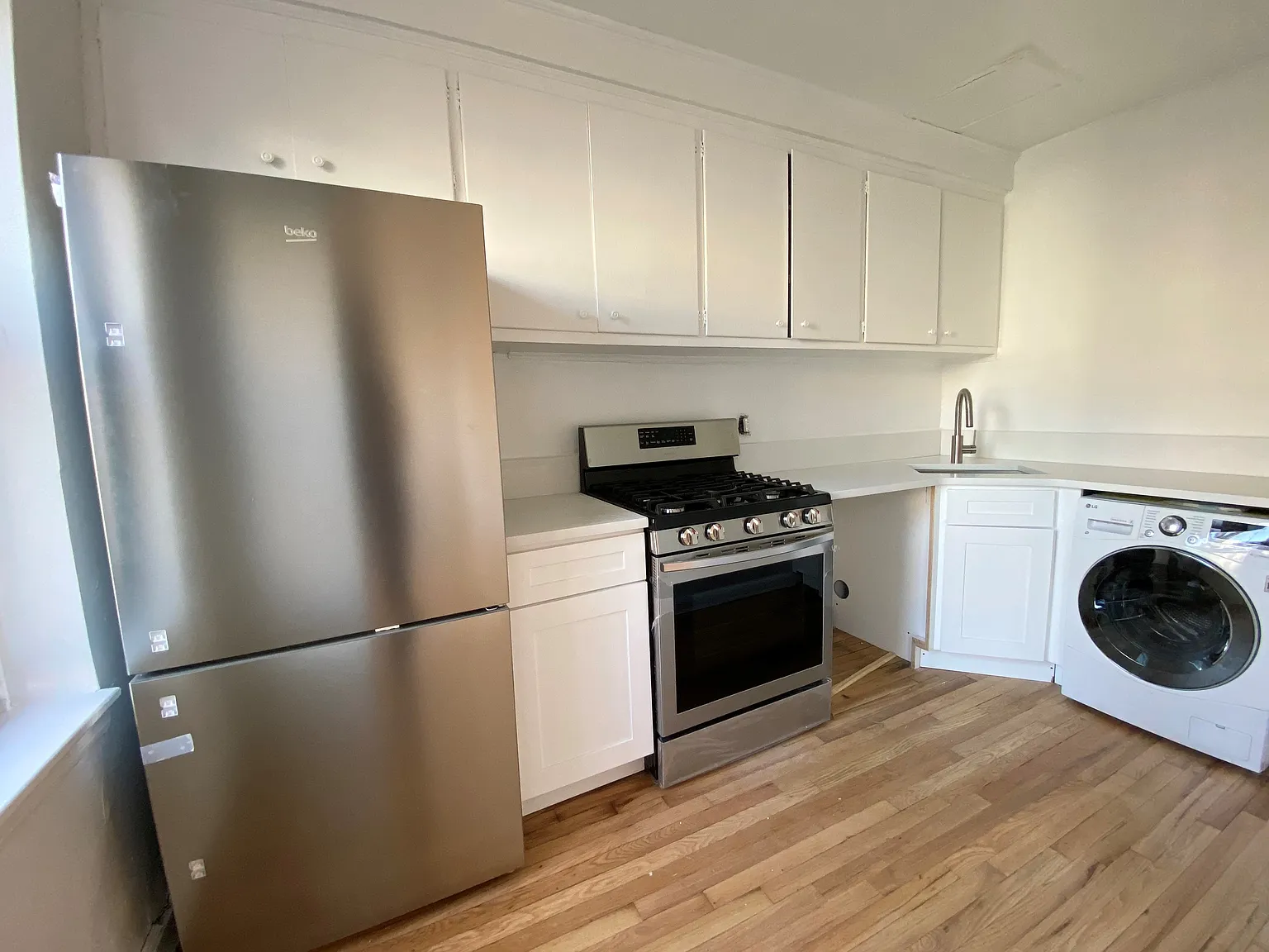 303 President Street — Photo 2