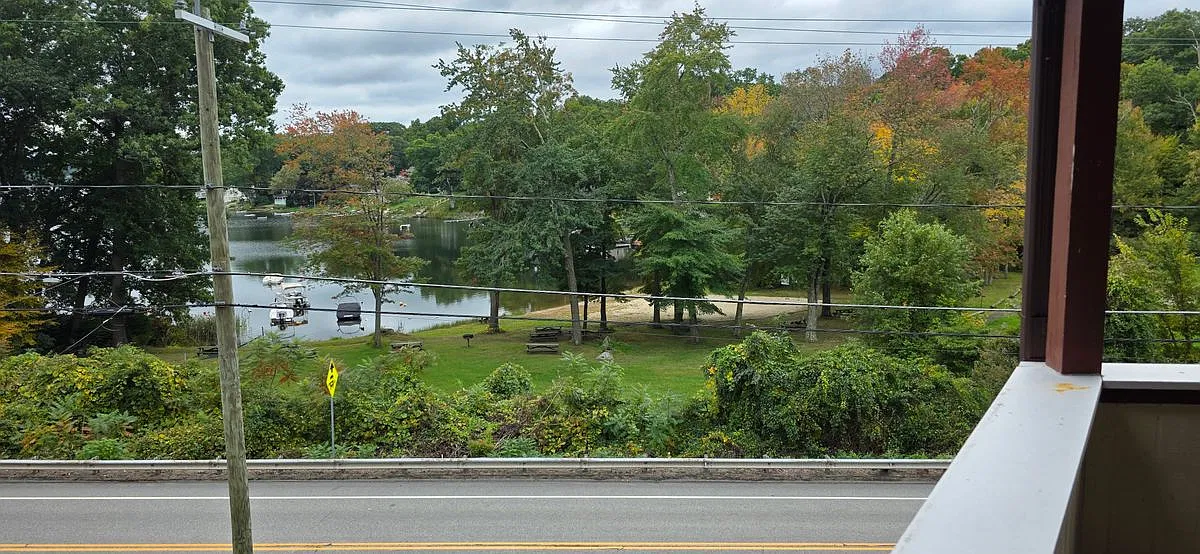 2 bed, 1.0 bath, 674 sqft, $1,850 — Photo 2