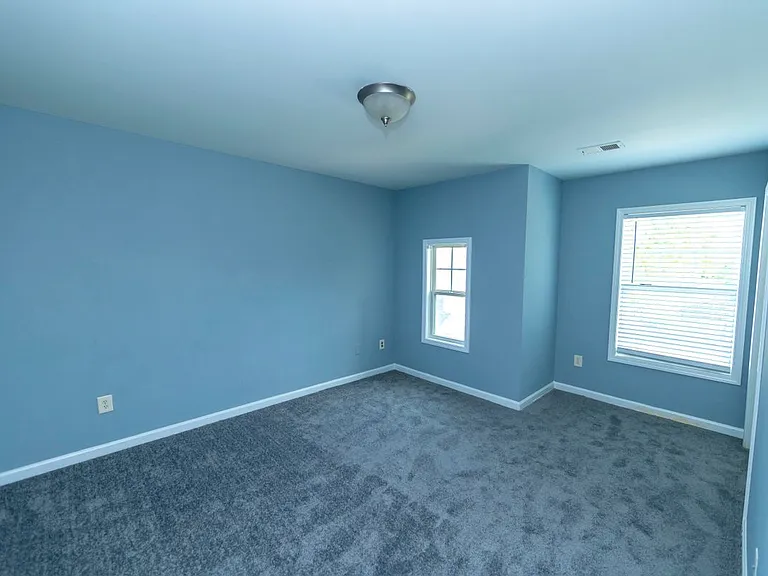 5815 Weddington Dr — Photo 32