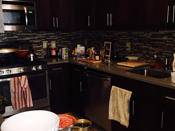 3rd image of 90 Bay Street Lndg APT 2C