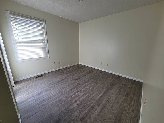 4th image of 6109 N Harden Ct