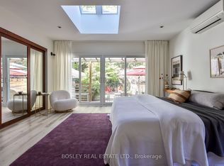 16 Delroy Dr, Toronto, ON M8Y1M7