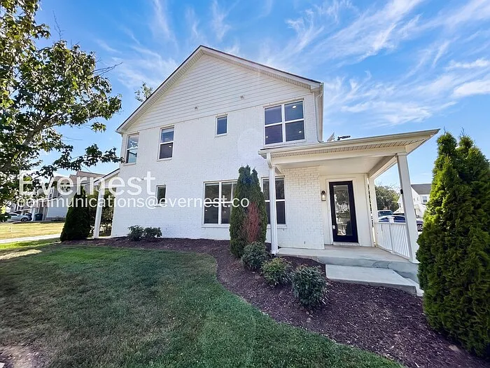 600 Mason Ward Pl — Photo 2