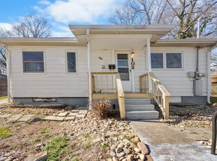 102 Glendale Ln, Oak Ridge, TN 37830