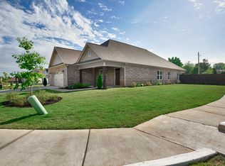 15693 Ironcrest Dr NW, Harvest, AL 35749