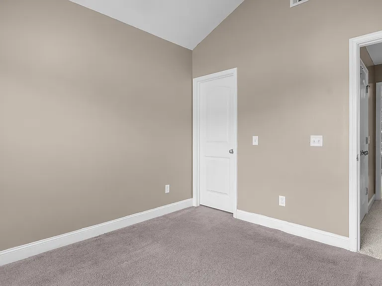 259 Virginia Ln NE — Photo 35
