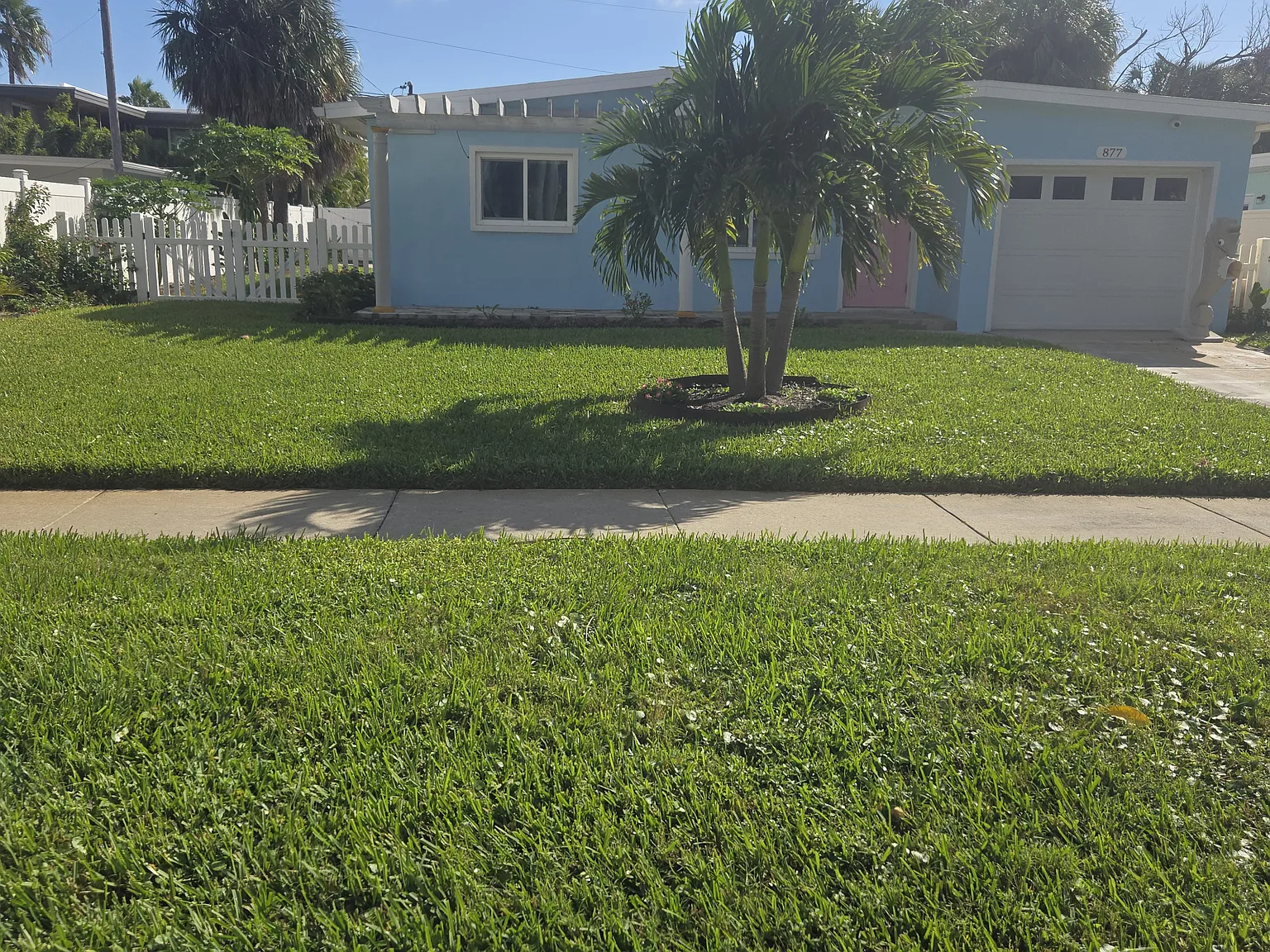 3 bed, 1422 sqft, $7,500 — Photo 2