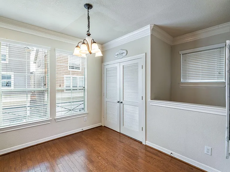 3210 Clearview Cir — Photo 17