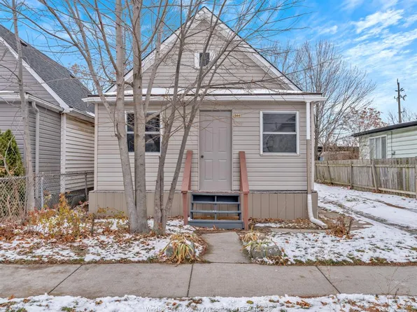 944 Maisonville Ave, Windsor, ON N8Y 3R9