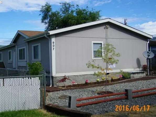 907 Poplar Dr, Dallesport, WA 98617