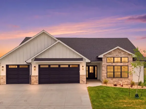 230 Howard Ave NW, Swisher, IA 52388