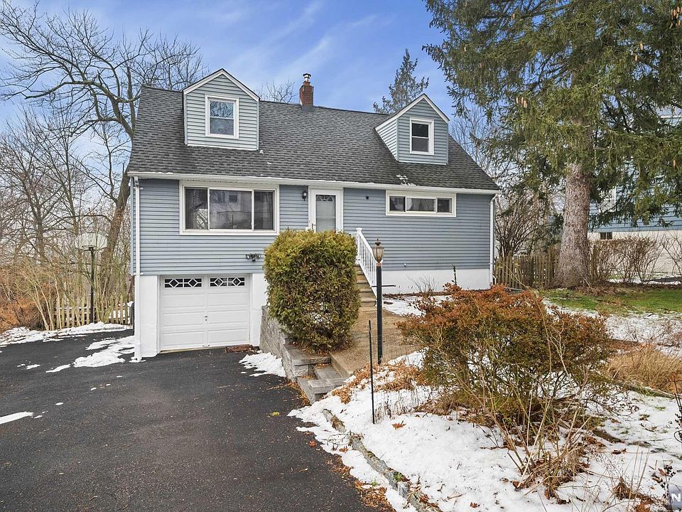 1st image of 532 Mount Pleasant Ave
