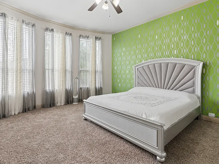 8212 Oakwood Dr — Photo 16