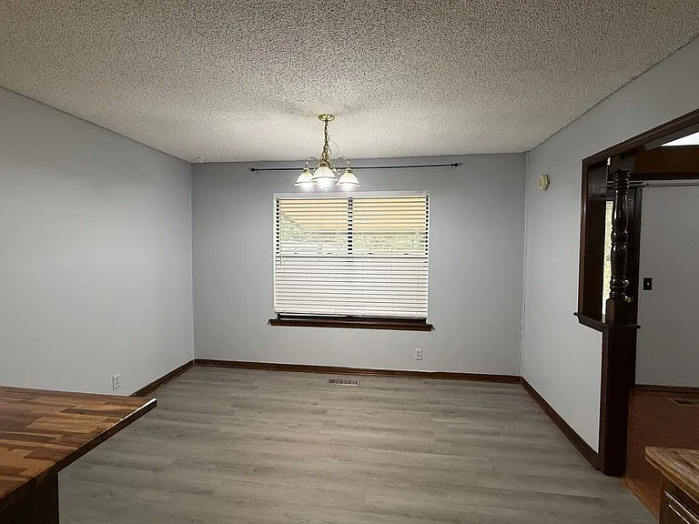 7949 S 85th East Ave — Photo 5