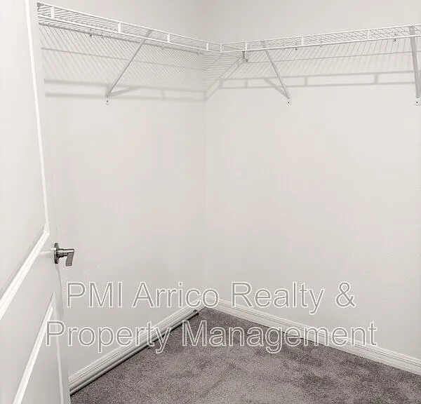 5487 Blue Azure Dr — Photo 13
