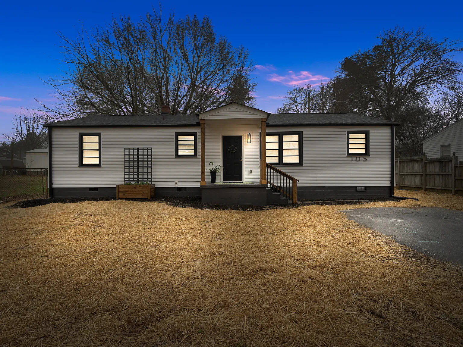 105 Jasmine Drive - 105 Jasmine Drive — Photo 4