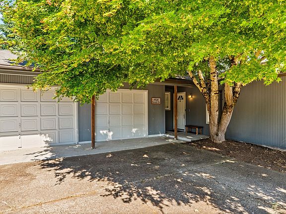 3rd image of 1590 Scandia St