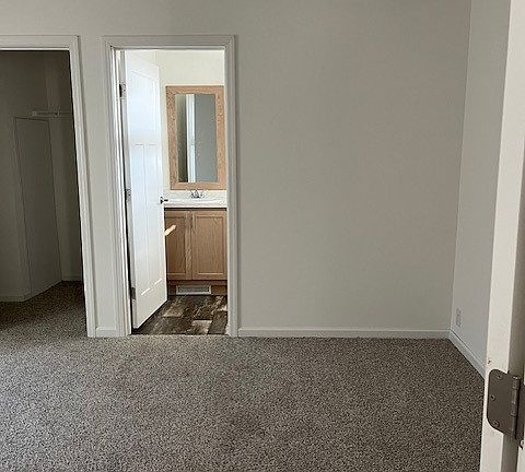 4th image of 1826 Fenway Dr #148