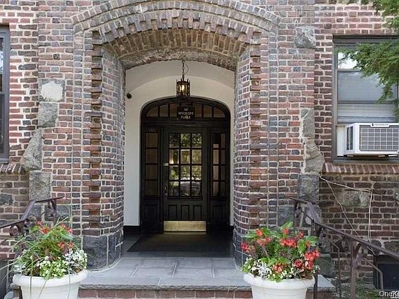2nd image of 141 Wyckoff Place #4A