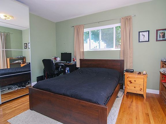 2nd image of 510 N Maria Ave