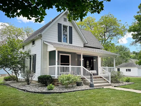 257 N Rosenberger St, Nappanee, IN 46550