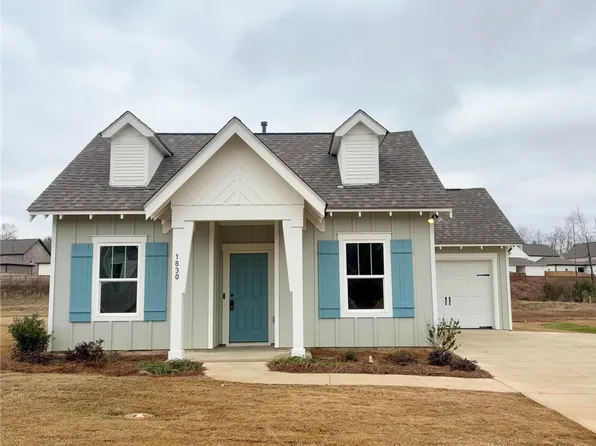 1830 Woodward Oaks Trl, Auburn, AL 36830