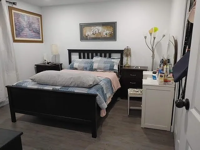 3 bed, 1350 sqft, $2,450 — Photo 2