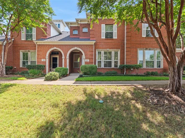 565 Legends Dr, Lewisville, TX 75057