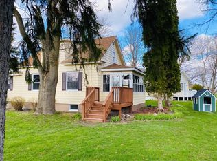 220 W Riverside Dr, Ionia, MI 48846