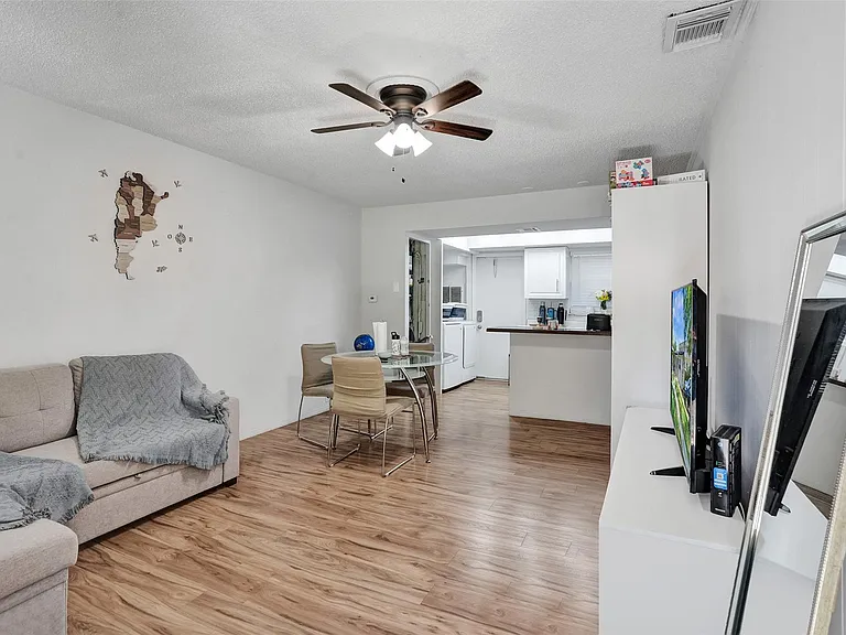 4240 NW 21st Ave #1 — Photo 14