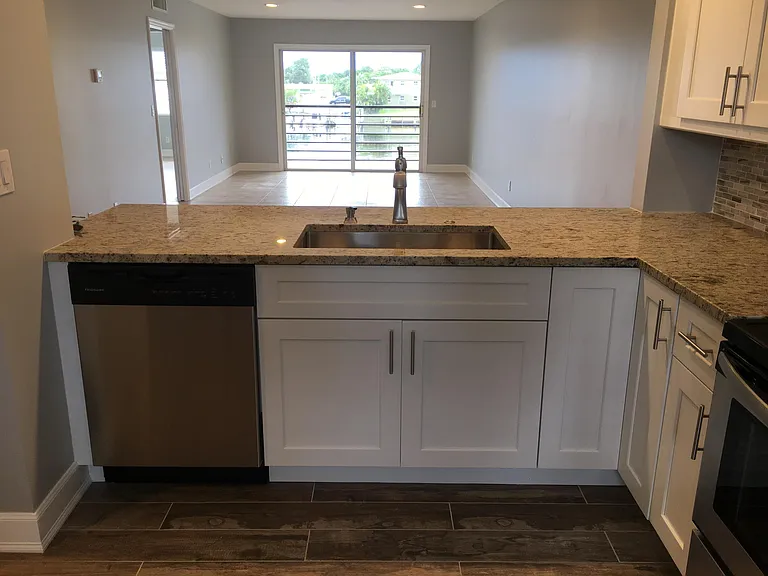 309 Lake Cir #202 — Photo 8