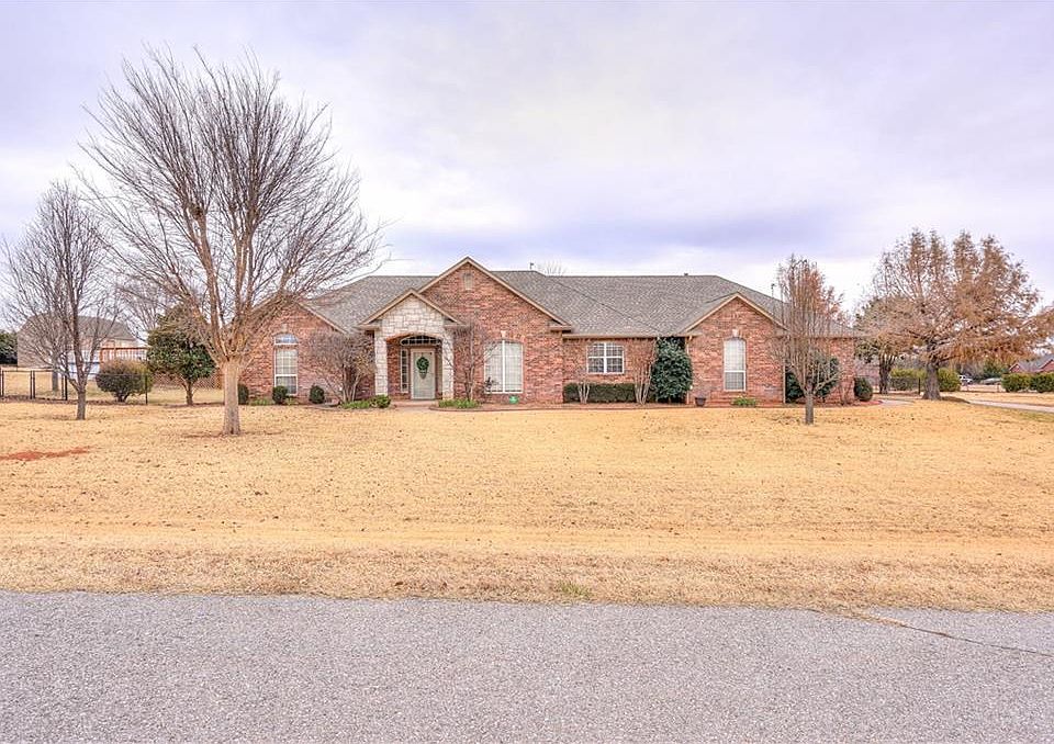 1st image of 9517 Clear Springs Dr