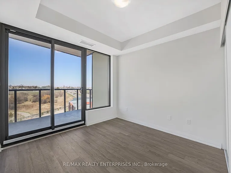 1415 Dundas St E #511 — Photo 11