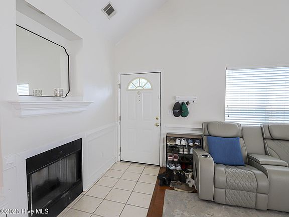 3rd image of 5168 Saddle Circle