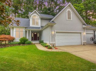 2591 Sanibel Holw, Holt, MI 48842