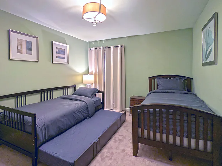 4900 N Holborn Dr — Photo 12