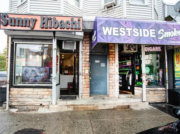 446 West Side Avenue image 2 of 38