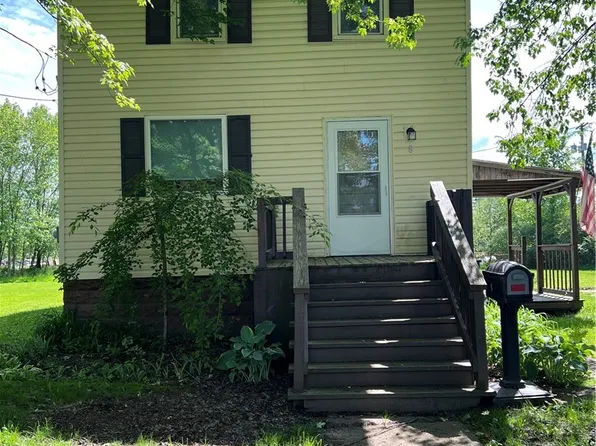 8 Lancaster Ave, Greenville, PA 16125