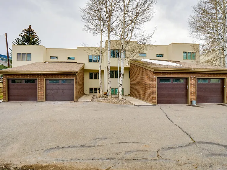Columbine Cir — Photo 35