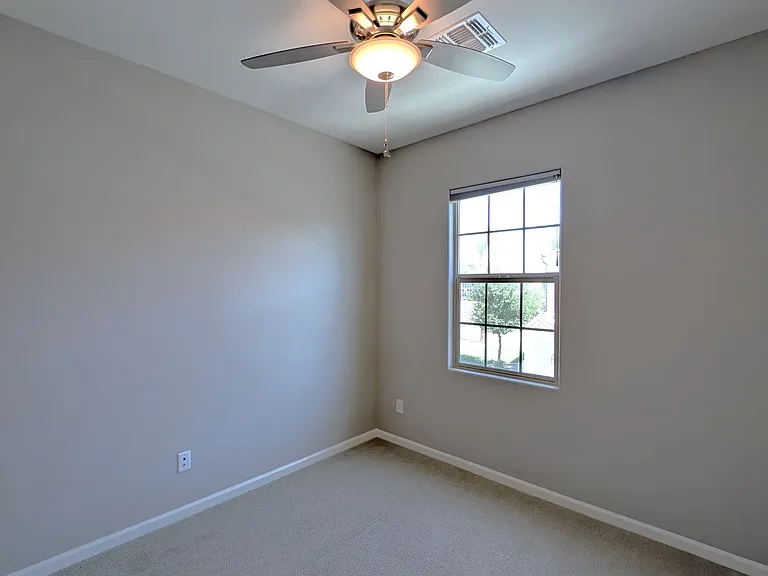 2477 W Market Pl #11 — Photo 27